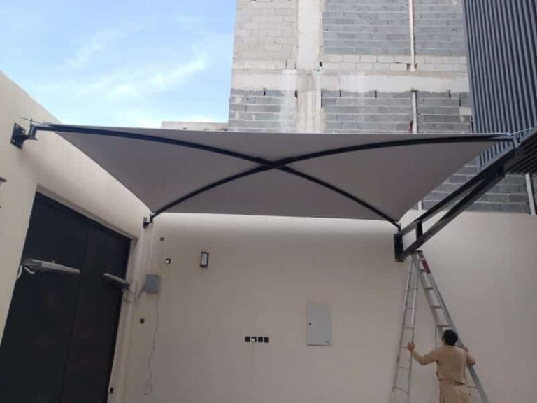 حداد مظلات وسواتر بالرياض