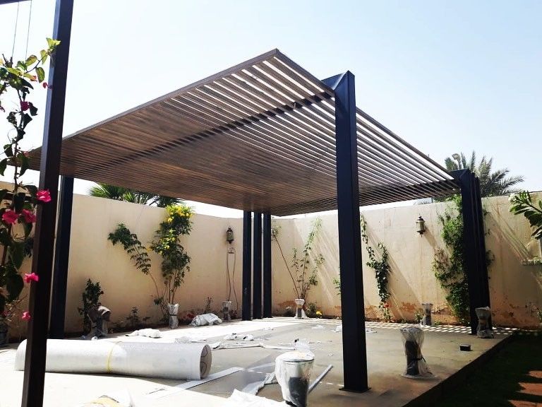برجولات خشبية بالرياض تضيف لمسة جمالية للحدائق
